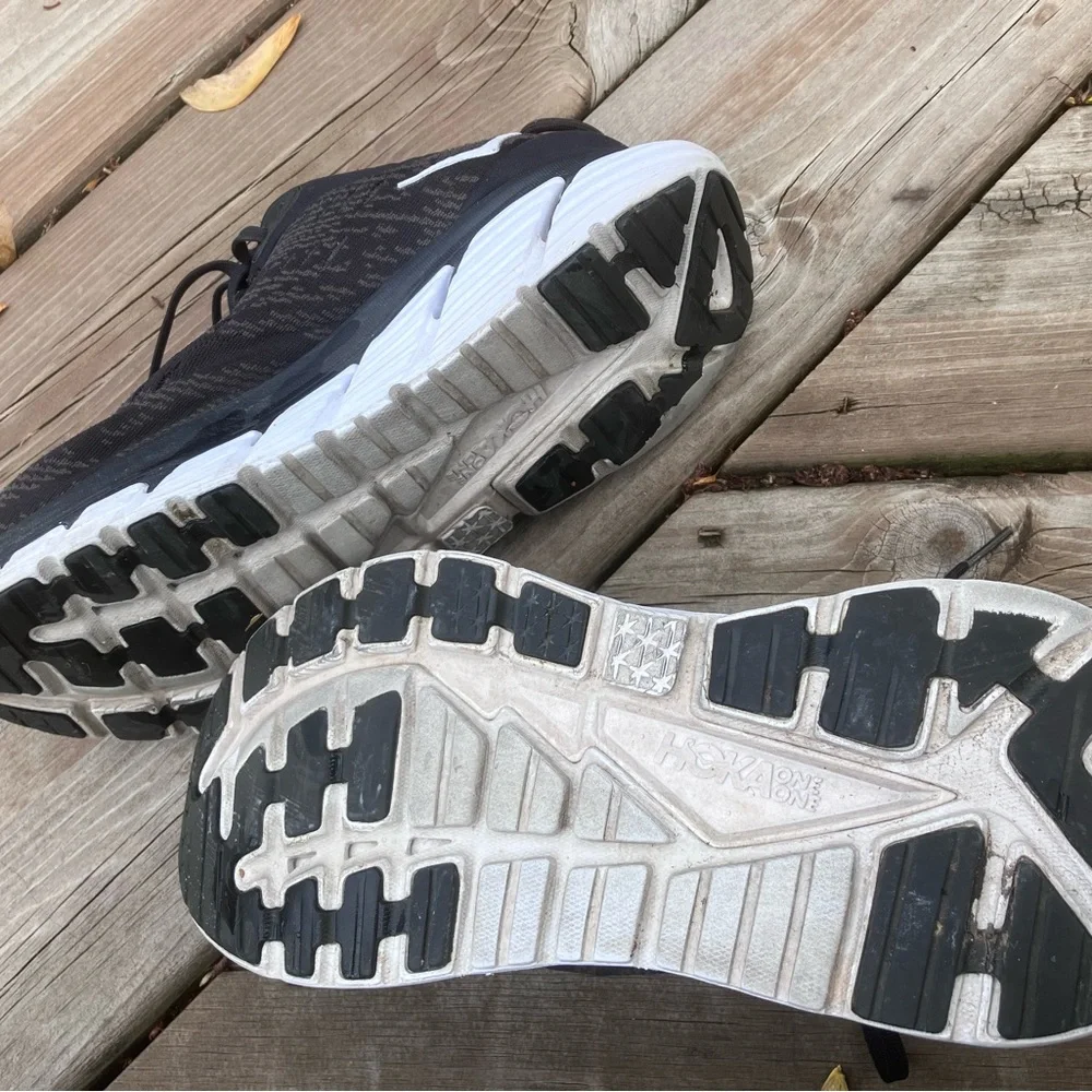 HOKA Graviota 4 Black and White Running Shoes - Picture 6 of 10